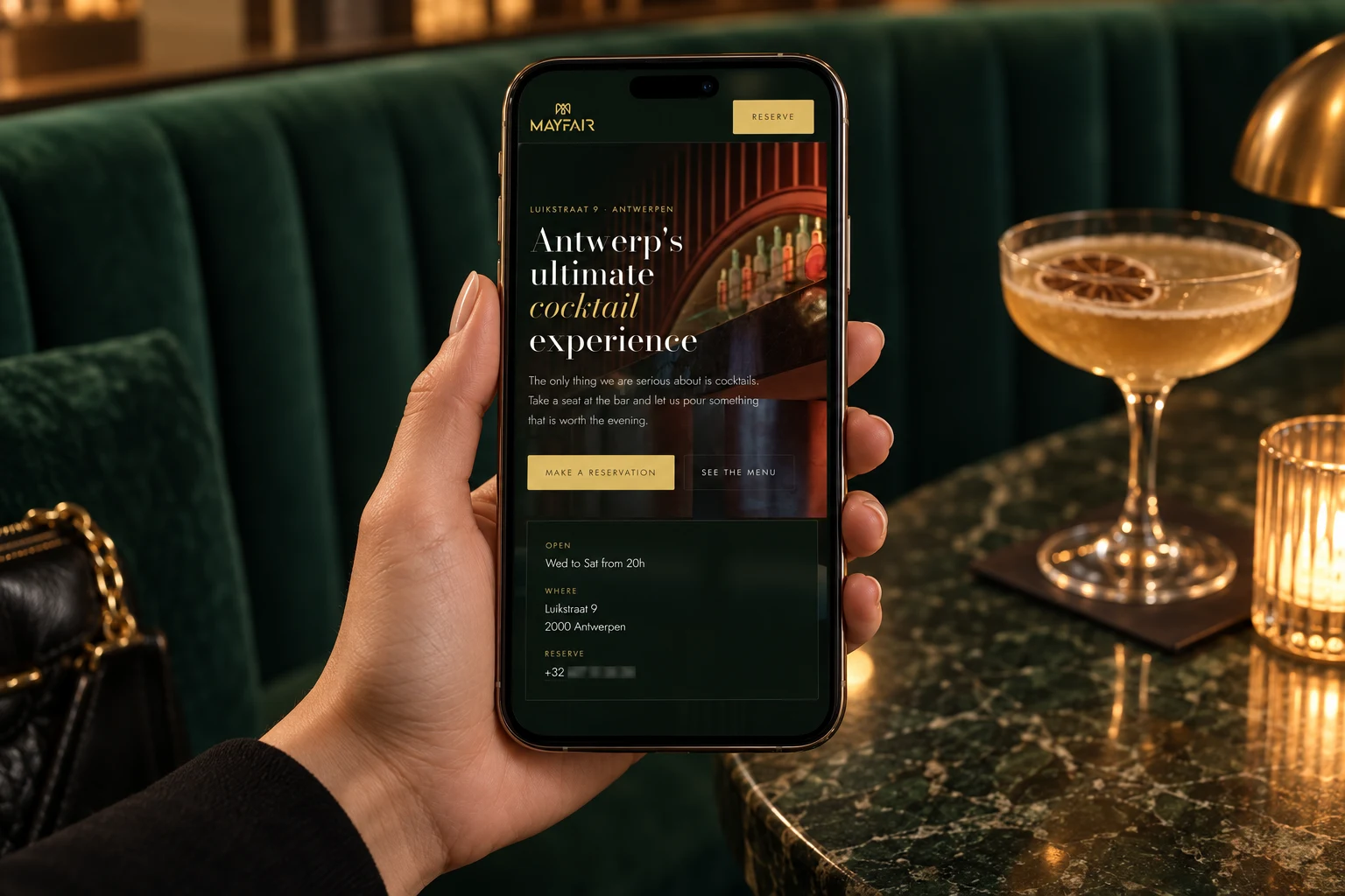 Mayfair: Homepage op mobiel