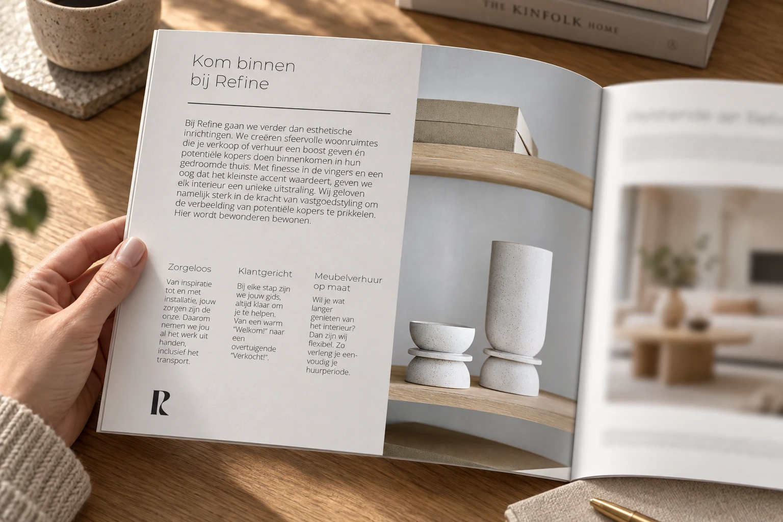 Binnenpagina in een geopende brochure.