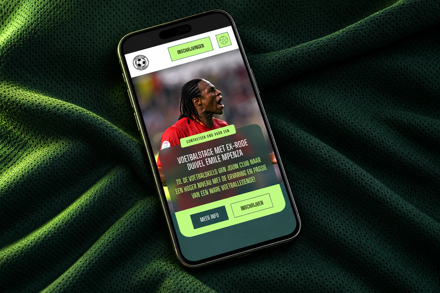 De mobiele website in een nieuwe sportieve ontwerpvisualisatie.